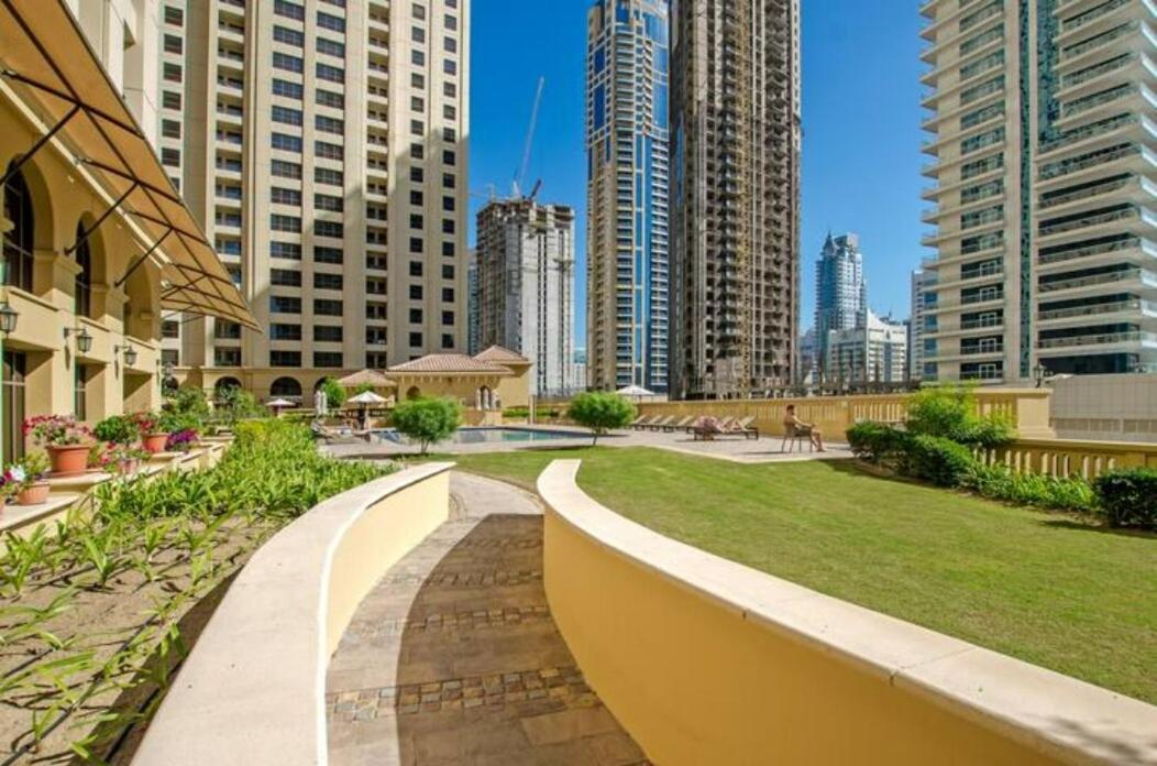 Stunning Studio Apartment At Sadaf 6 Near Jbr Beach And The Walk Dubai Exterior photo